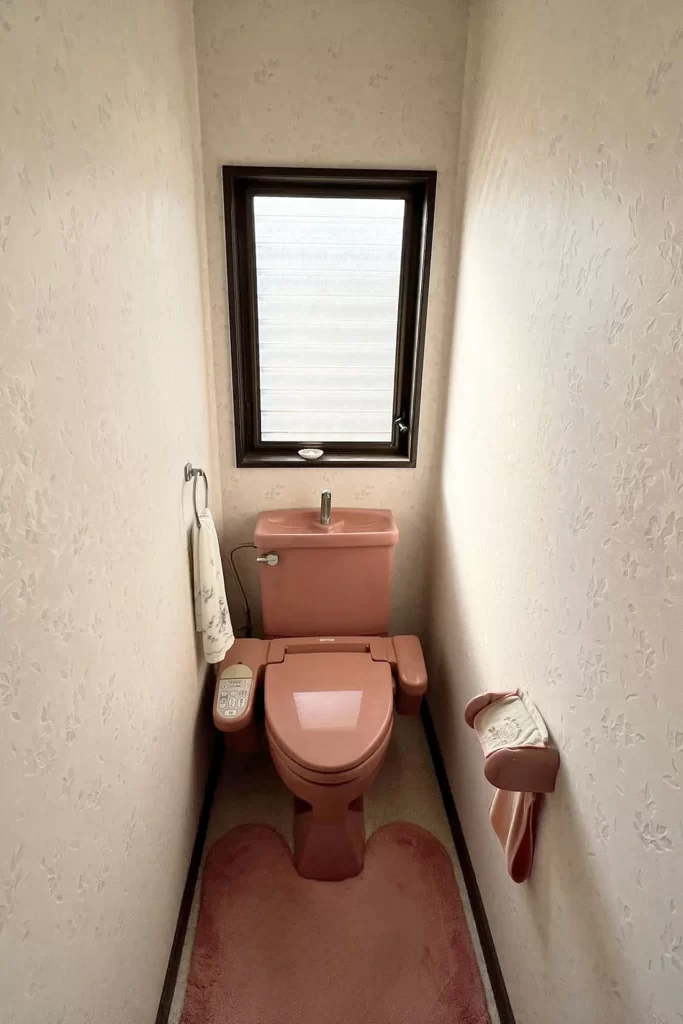 月が丘モデルハウス2階トイレBefore