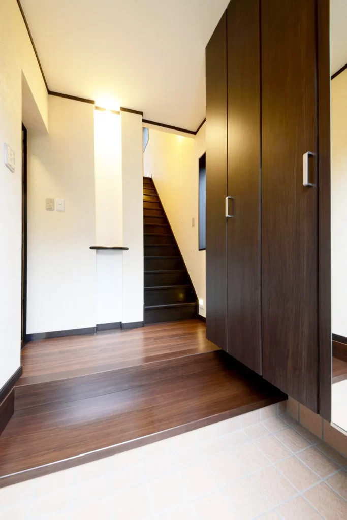 築40年木造2階建て 玄関 アフター｜合同会社曉