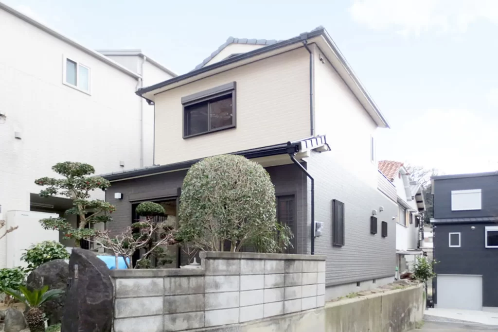 築40年木造2階建て 外観 アフター｜合同会社曉